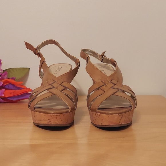Guess Kayce Faux Leather and Cork Platform Wedge Sandals Size 9.5 Tan Nude - Picture 3 of 16